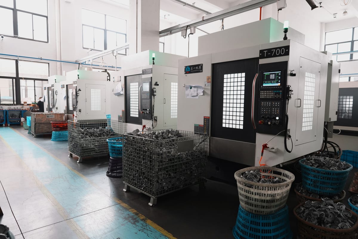 宝正电机 CNC 加工设备列阵